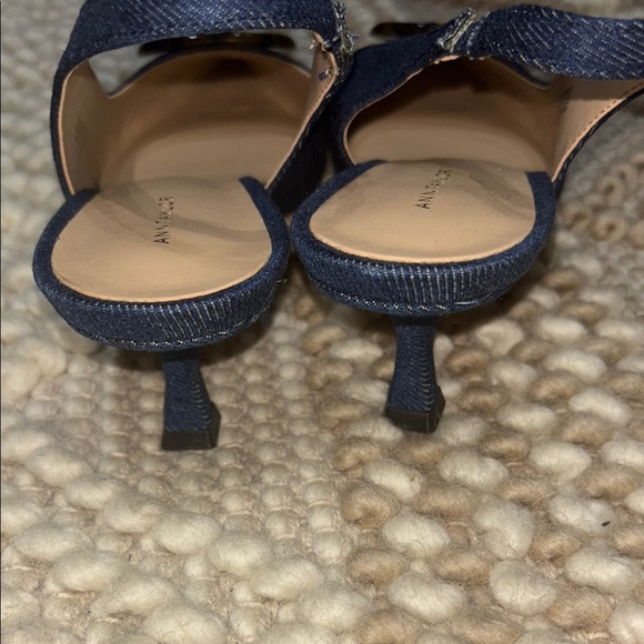 Ann Taylor Navy Denim Slingback Heels size 8 - Picture 4 of 5